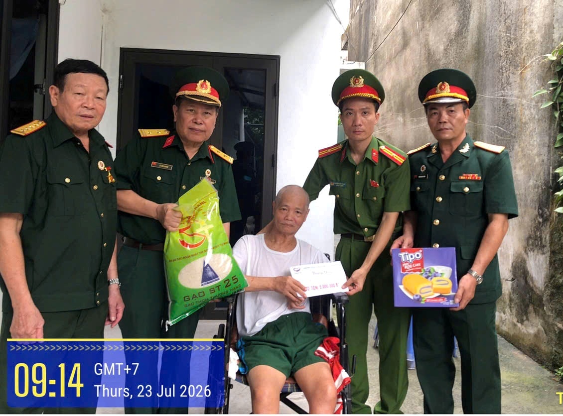 Thiếu tá Nguyễn Văn Tuyên: Người chiến sĩ Công an nặng lòng với thiện nguyện